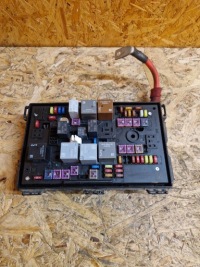 Купити Opel astra j 2014 рамка / модуль запобіжників, фото thumb