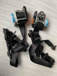 фото thumb №1, Mercedes w176 a pas безпеки передній правий