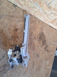 фото thumb №7, Mercedes w206 podajnik шторка правий напрямна