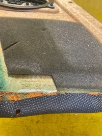 фото thumb №5, Audi a4 s4 b6 8e 8h 2003 маскувальна накладка динаміка лівий зад