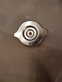 фото thumb №1, Крышка радиатора mercedes w123