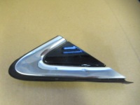 фото thumb №1, Kia sorento iii трикутник правий