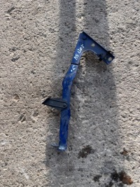 фото thumb №1, Audi a5 8t lift кронштейн крыла левая