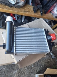 фото thumb №2, Радиатор воздуха r clio v