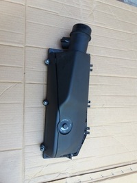 фото thumb №1, Корпус фільтра повітря верхній mercedes w203 2.2