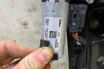 фото thumb №9, Люк volvo 32378909 2.0l 2023