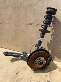 фото thumb №1, Права передня поворотна опора з amortyzatorem i wahaczem audi a3 8v