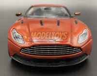 Aston Martin DB11 1:24 модель Motormax 79345 cinnebar orange