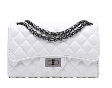 КЛАССИЧЕСКАЯ СТЕГАНАЯ СУМКА CHANEL НА ЦЕПИ