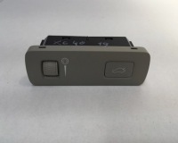 фото thumb №1, Volvo xc40 переключатель крышки багажника 31481439