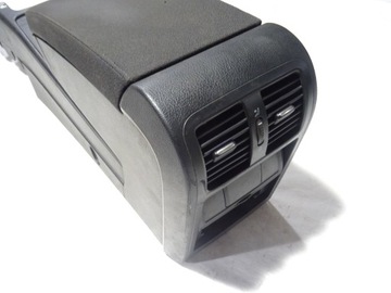 фото thumb №7, Подлокотник туннель средний решётки воздуховод зад vw passat b6 3c0 3c0863319l