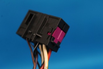 фото thumb №7, Vw audi роз'єм 4b0973721