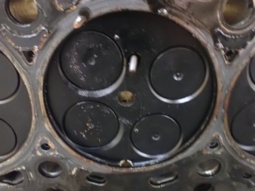 фото thumb №11, Головка двигуна passat b8 sedan 2016 2.0 dsg 04l103373e 10085