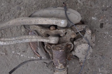 фото thumb №12, Поворотна опора лівий перед mercedes w204