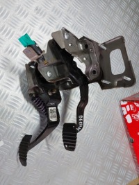 фото thumb №6, Педалі гальма зчеплення berlingo partner iii europ