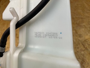 фото thumb №9, Бак рідини склоомивача помпа volvo v90 s90 32342613 31378750 2016-