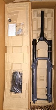 RockShox Zeb Ultimate 2023 Ch R 3RC2 29/160 серые
