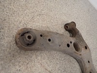 фото thumb №5, Toyota auris 06-12 важіль передній лівий