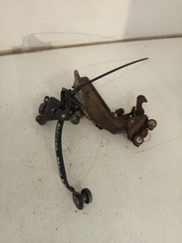 фото thumb №1, Ролики петля правый задняя peugeot partner i