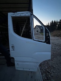 фото thumb №1, Iveco daily 14- двері праві перед