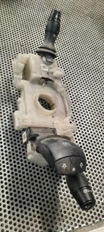 фото thumb №1, Рычаг 681720005r переключатель поворотники renault master