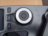 фото thumb №5, Підлокітник тунель панель коробки передач зарядний пристрій індукція kia ev6 22r