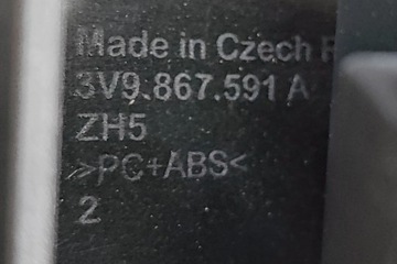 SKODA KAROQ NU7 Przednie wewnętrzne oświetlenie dachu 3V9867591A 1.5i 110kw