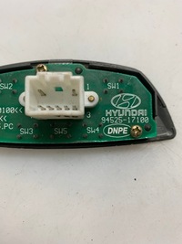 фото thumb №5, Панель переключателей hyundai matrix 94525-17100