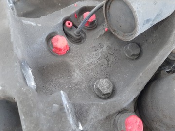 фото thumb №8, Bmw e81 116d рестайлинг 10r амортизатор mcpherson  поворотный кулак правые перед зажимы