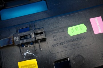 фото thumb №12, Кронштейн панелі розподільчої led qq2 audi a6 4k a7 4k8 4k1857736 4k0947355r