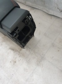 фото thumb №8, Тунель підлокітник cla w117 amg