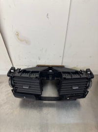 фото thumb №1, Решётка обдув средняя renault laguna iii coupe uk- wawa