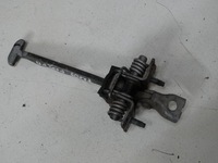 фото thumb №1, Ограничитель дверь opel vectra правый перед