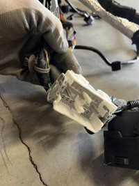 фото thumb №9, Проводка жгут отсек двигателя ford escape mk4 1.5 eb