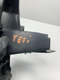 фото thumb №10, Skoda yeti направляющая кронштейн распылителя бампера левый перед 5l0807055