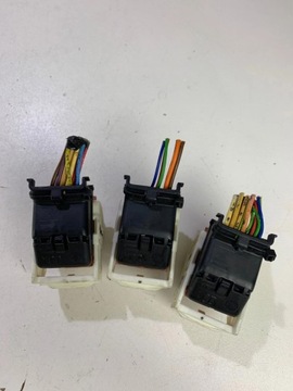 фото thumb №5, Штекеры штекер разъём коробка предохранителей bsm r09 peugeot 207 citroen c