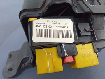 фото thumb №5, Peugeot 208 i коробка запобіжників 4528128