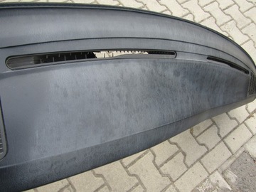 фото thumb №13, 1 mercedes w201 190 панель роздавальна консоль чорна + бардачок