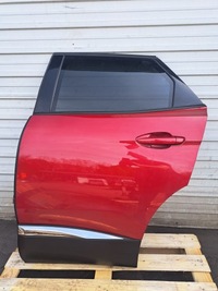 фото thumb №1, Двері лівий задня peugeot 3008 ii klqv