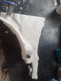 фото thumb №1, Jaguar xf бак омивача