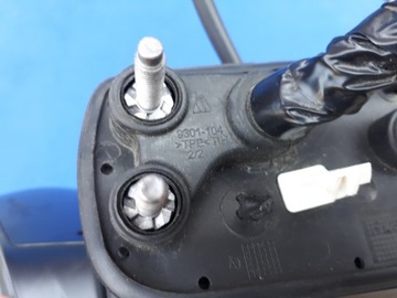 фото thumb №10, Toyota corolla e21 19- 2019- дзеркало праві 8-pin