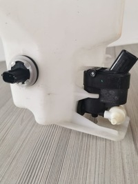 фото thumb №9, Бачок омивача hyundai santa fe iv