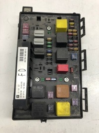 фото thumb №1, Коробка запобіжників opel 13191127