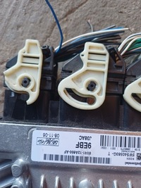 фото thumb №5, Разъёмы штекер колодка блок управления двигателя ford kuga mk1 cm dcm3.5 2.0 tdci