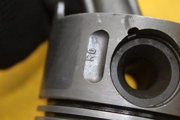 фото thumb №9, Поршень шатун шату́н vito w638 2.2 cdi 8857 611