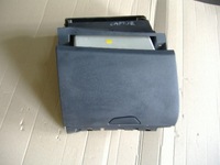 фото thumb №1, Renault captur i бардачок пассажира крышка 685003033