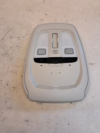 фото thumb №1, Лампа потолочный освещение салона volvo xc60 ii 32392105