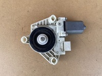 фото thumb №1, Mercedes c-klasa w205 двигунчик скла праві перед