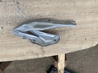 фото thumb №1, Петля правий капот skoda scala 654823302