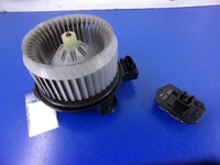 фото thumb №1, Toyota yaris ii повітродувка повітря denso резистор